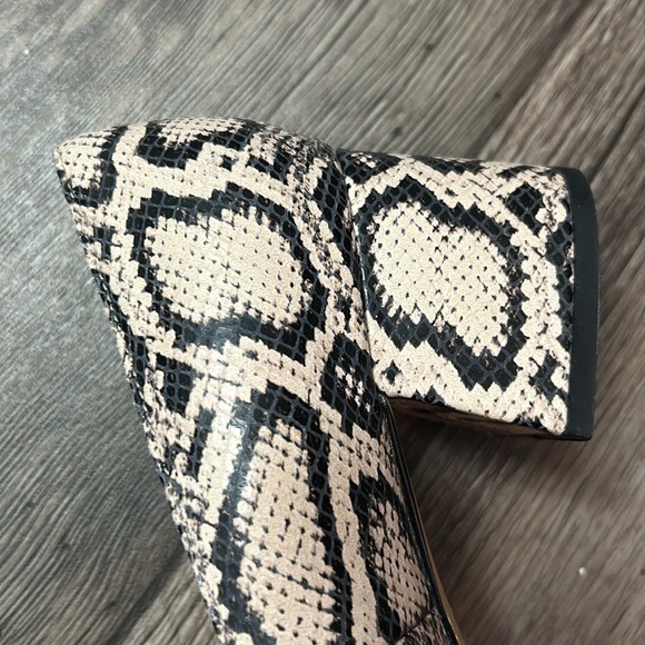 Franco Sarto Callan Animal Print Pumps - Picture 2 of 11